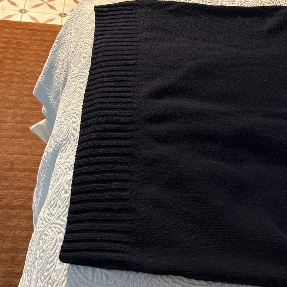 Isabel Marant Beautiful simple deep V wool and cashmere oversized sweater - Picture 9 of 11